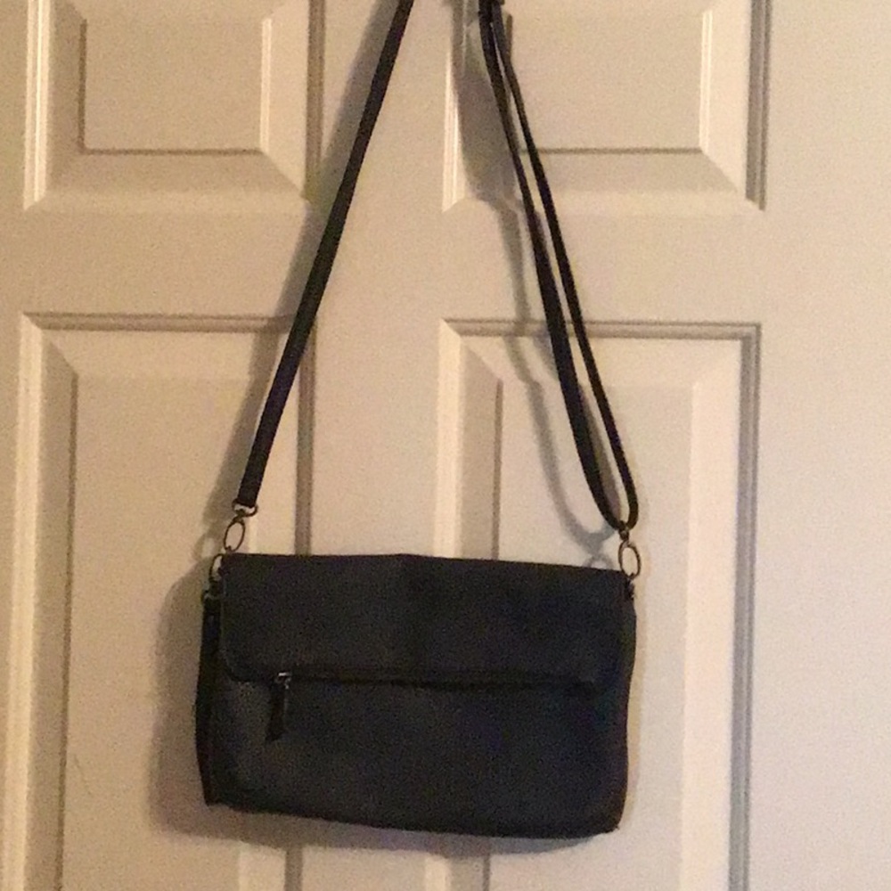 Elegant Black Crossbody Bag